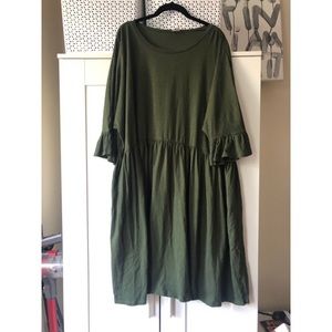 Green bell sleeves dress!